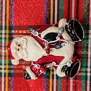 VINTAGE SANTA WEARING ‎ LIGHTS BROOCH PIN